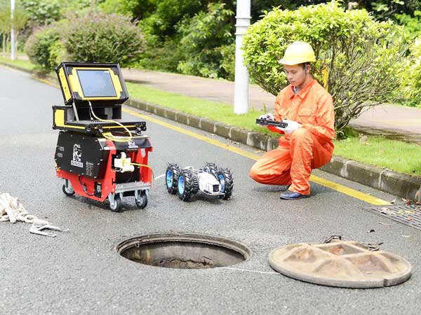 定城镇管道机器人检测