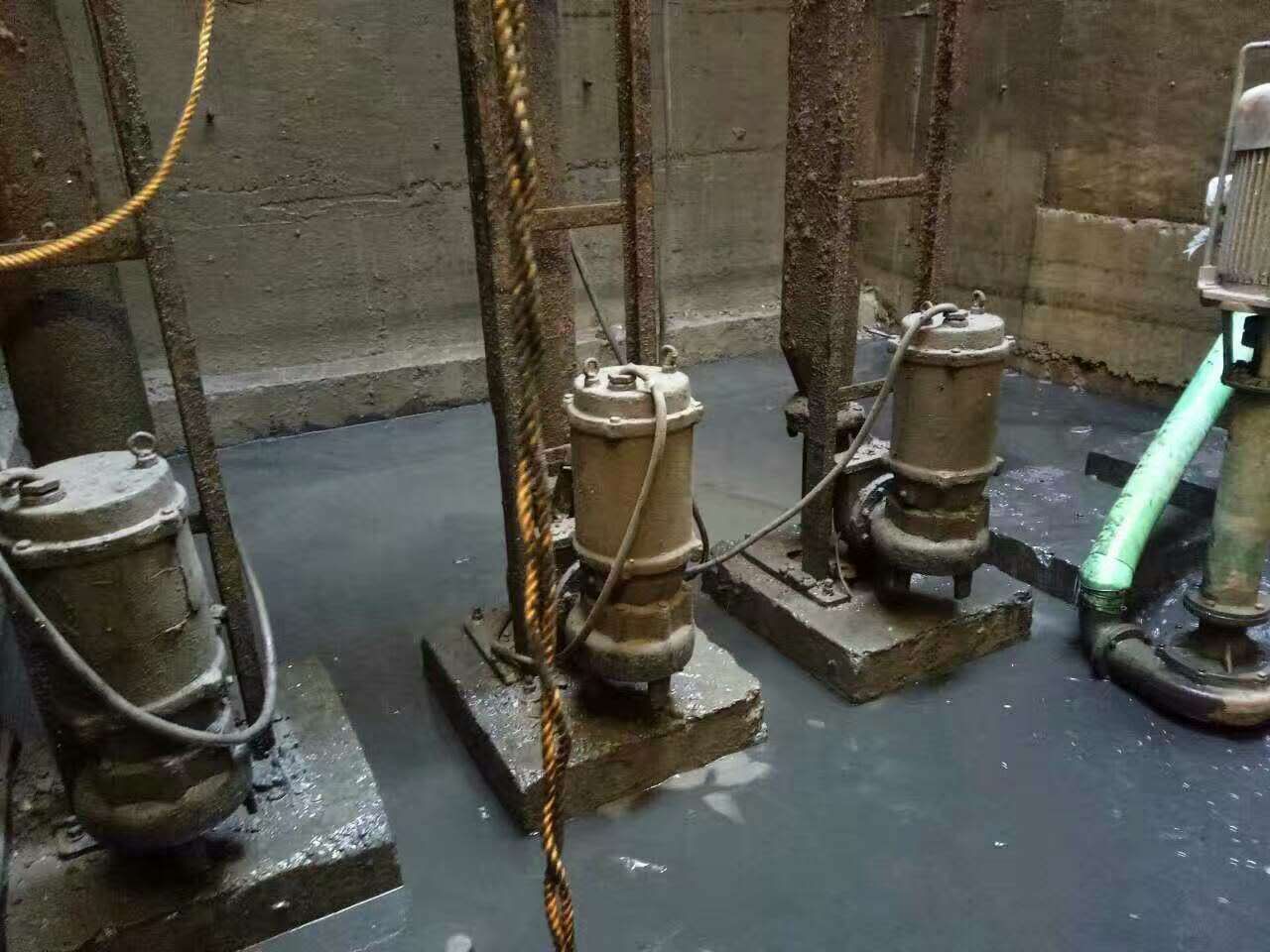 定城镇污水池清理